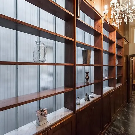 בית הארחה Surprising In