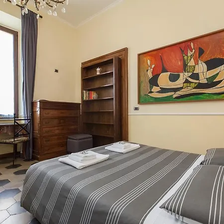 Surprising In בית הארחה