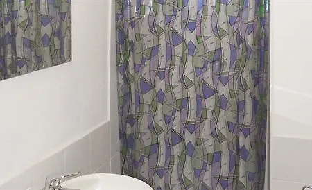 בית הארחה Surprising In